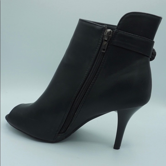 Open-toe Heels - Picture 2 of 4